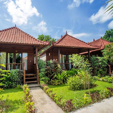Hotel The Parnas Nusa Lembongan Esterno foto