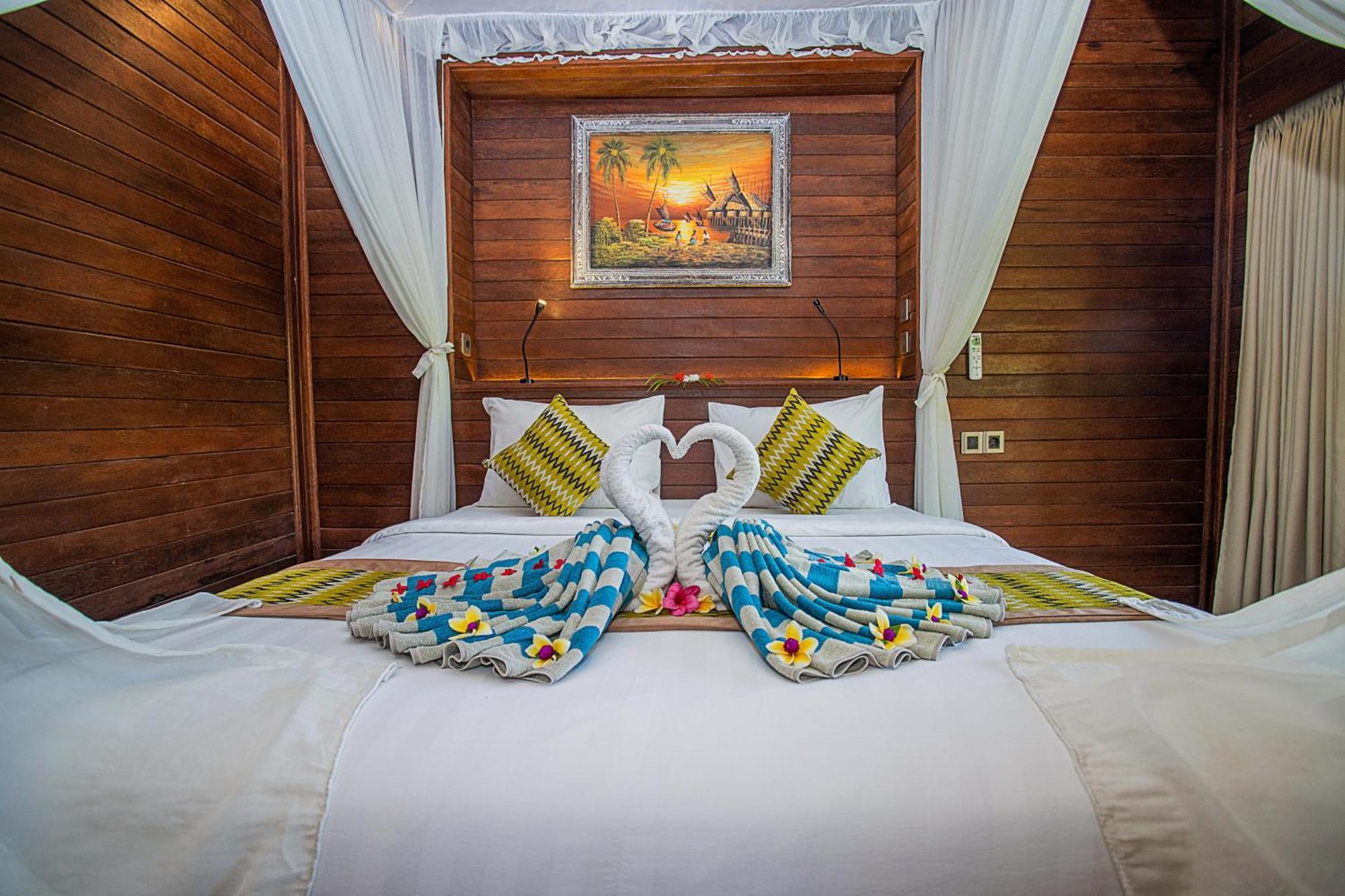 Hotel The Parnas Nusa Lembongan Esterno foto