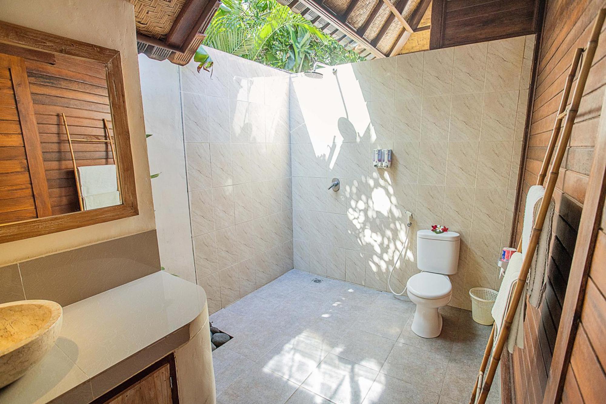 Hotel The Parnas Nusa Lembongan Esterno foto