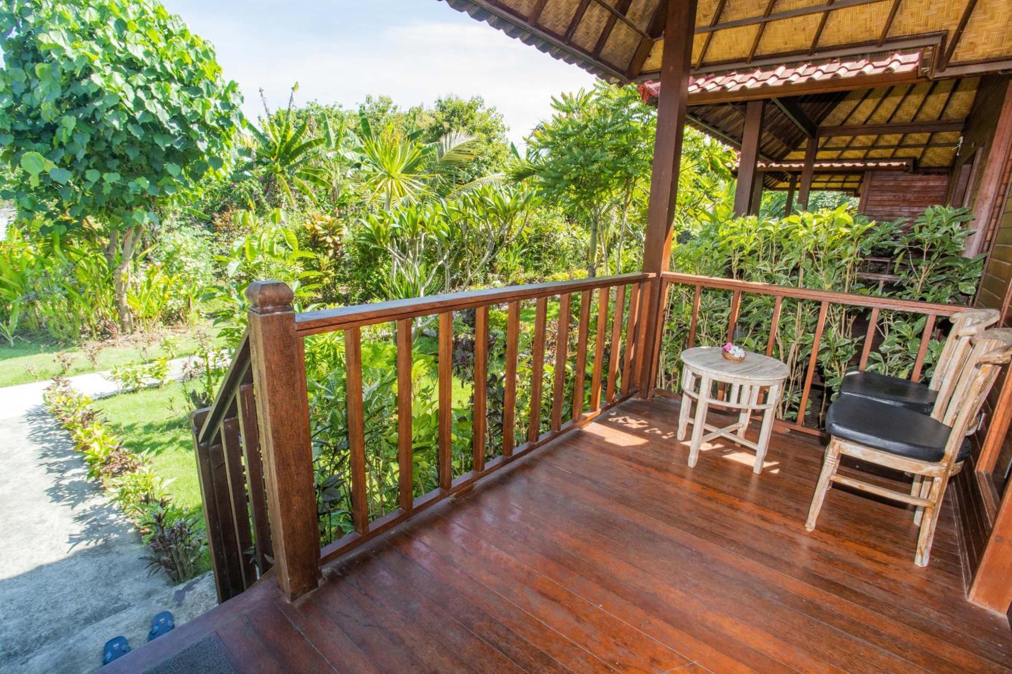 Hotel The Parnas Nusa Lembongan Esterno foto