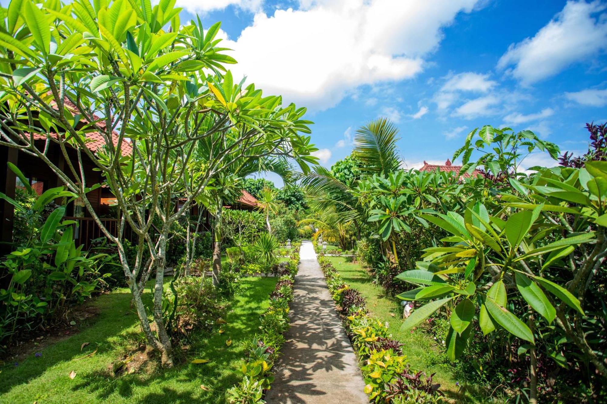 Hotel The Parnas Nusa Lembongan Esterno foto