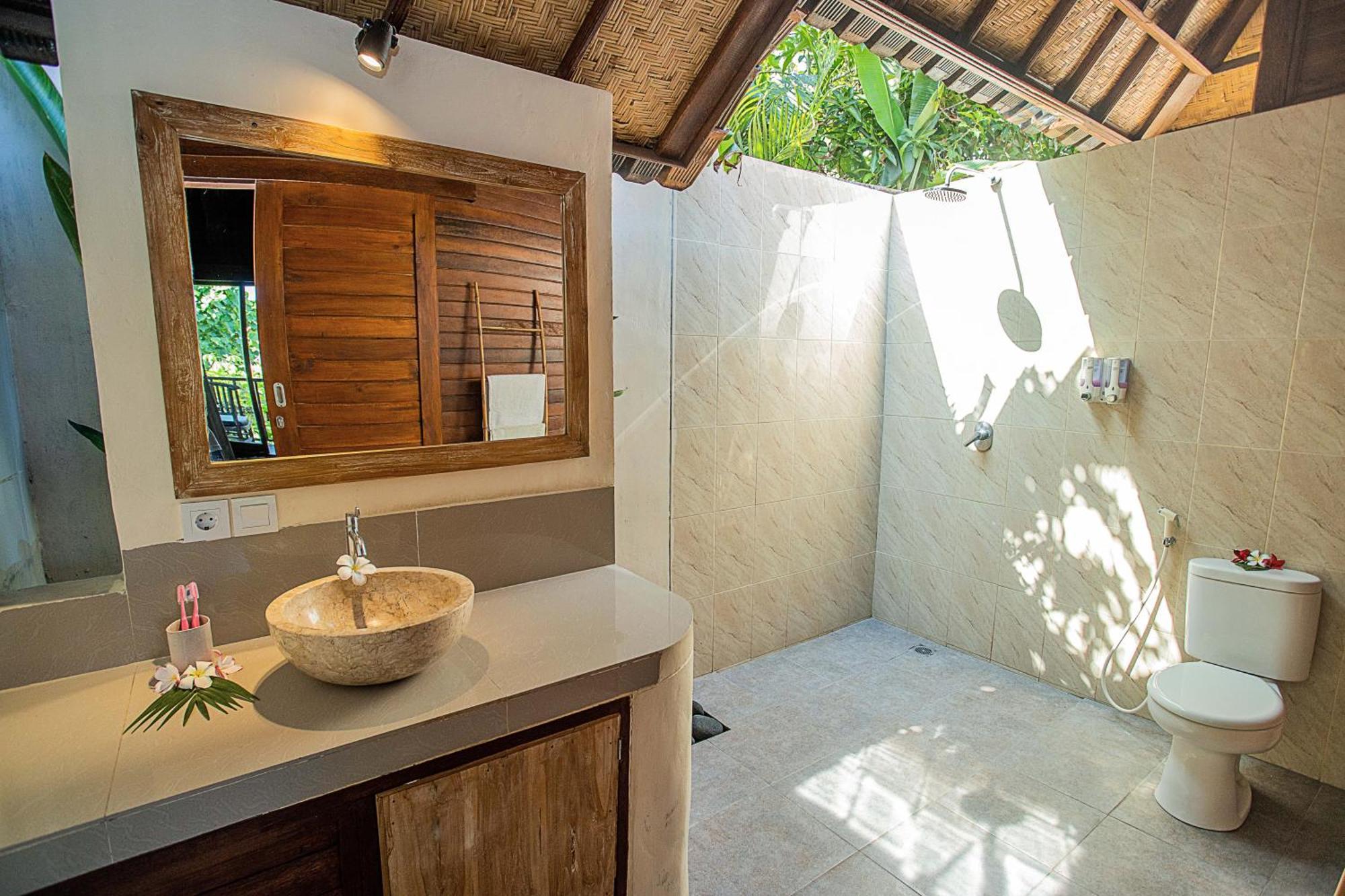 Hotel The Parnas Nusa Lembongan Esterno foto