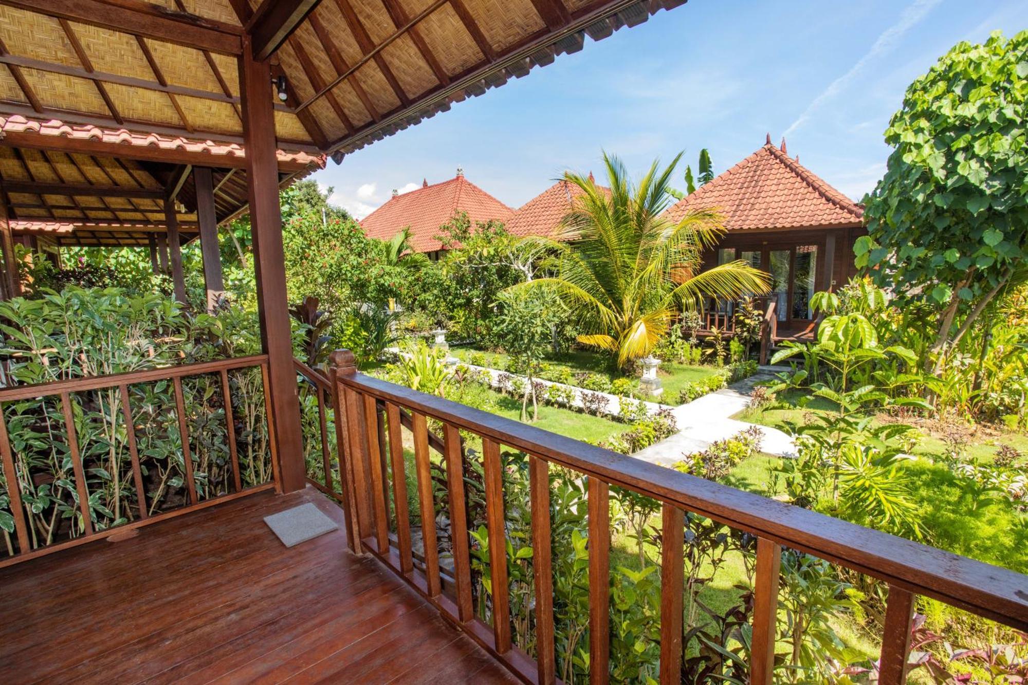 Hotel The Parnas Nusa Lembongan Esterno foto