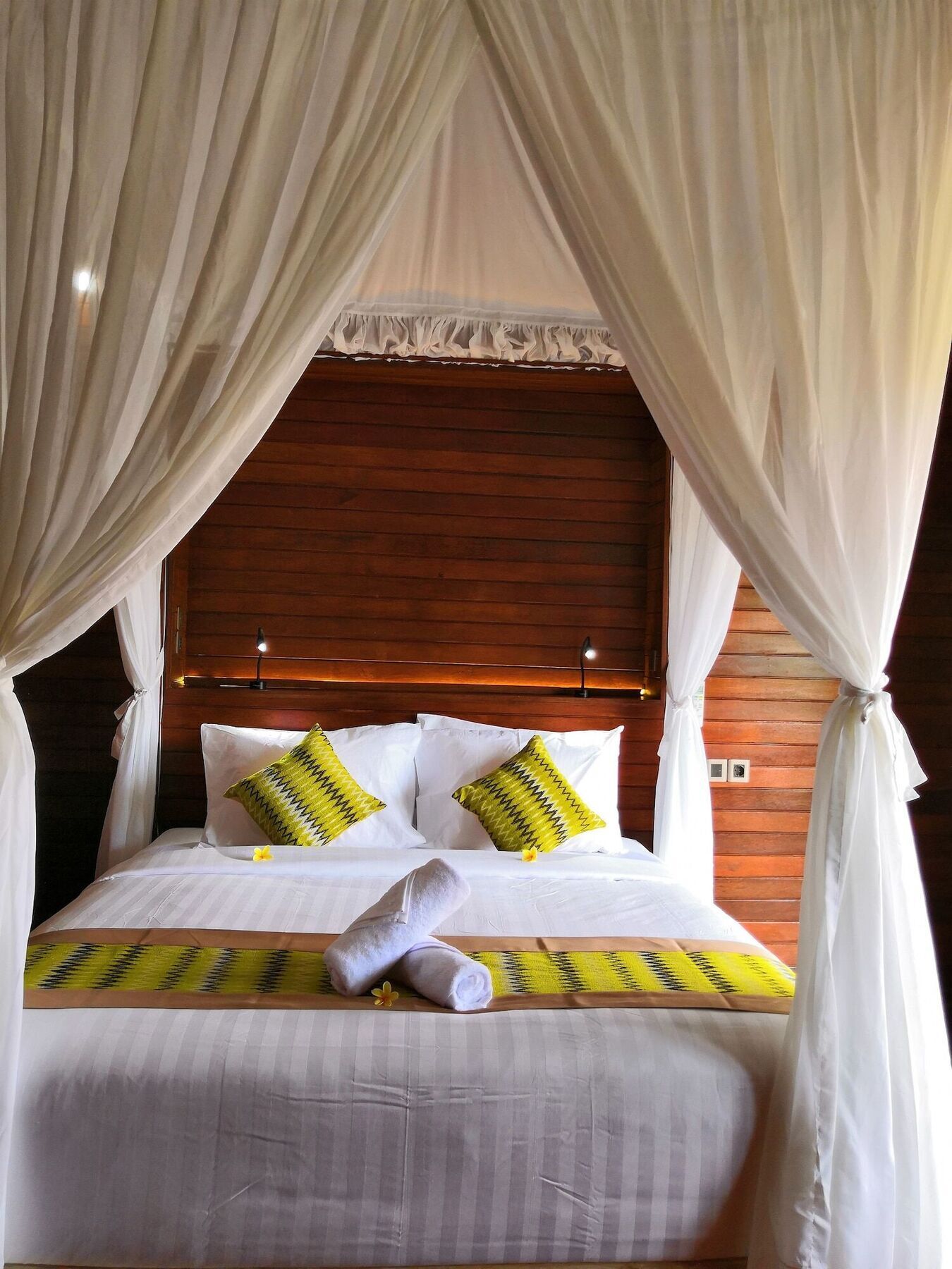 Hotel The Parnas Nusa Lembongan Esterno foto